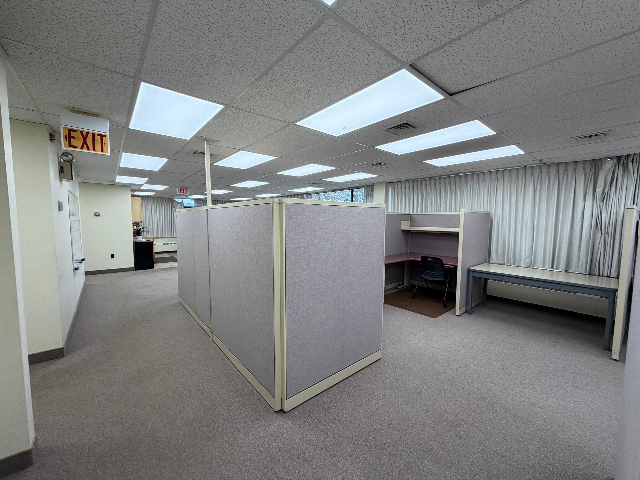 15887 Snow Rd, Brook Park, OH à louer Photo intérieure– Image 1 sur 10