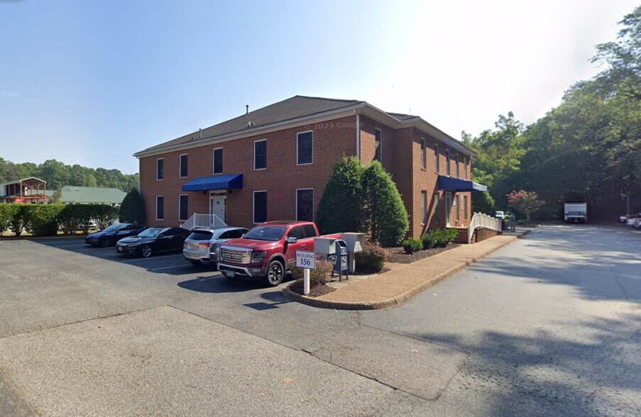 156 Strawberry Plains Rd, Williamsburg, VA à vendre - Photo de l’immeuble – Image 1 sur 11