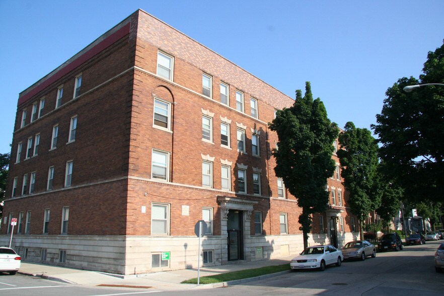 805-811 N 22nd St, Milwaukee, WI à vendre - Photo principale – Image 1 sur 2