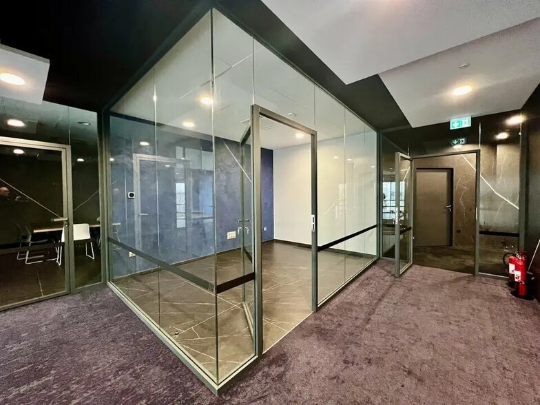 Bureau dans Beauvais à vendre - Photo de l’immeuble – Image 1 sur 8