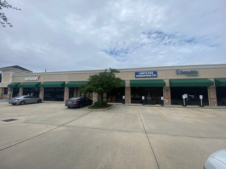 1170 Hwy 190, Covington, LA à louer - Photo de l’immeuble – Image 2 sur 4