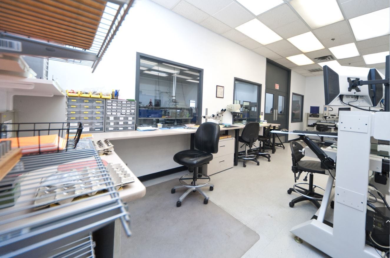 400 Apollo Dr, Circle Pines, MN à vendre Photo de l’immeuble– Image 1 sur 3