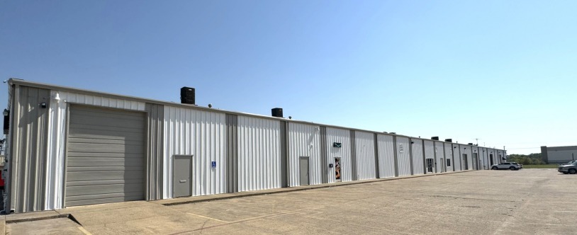 1210 W Scyene Rd, Mesquite, TX à louer - Photo de l’immeuble – Image 1 sur 2
