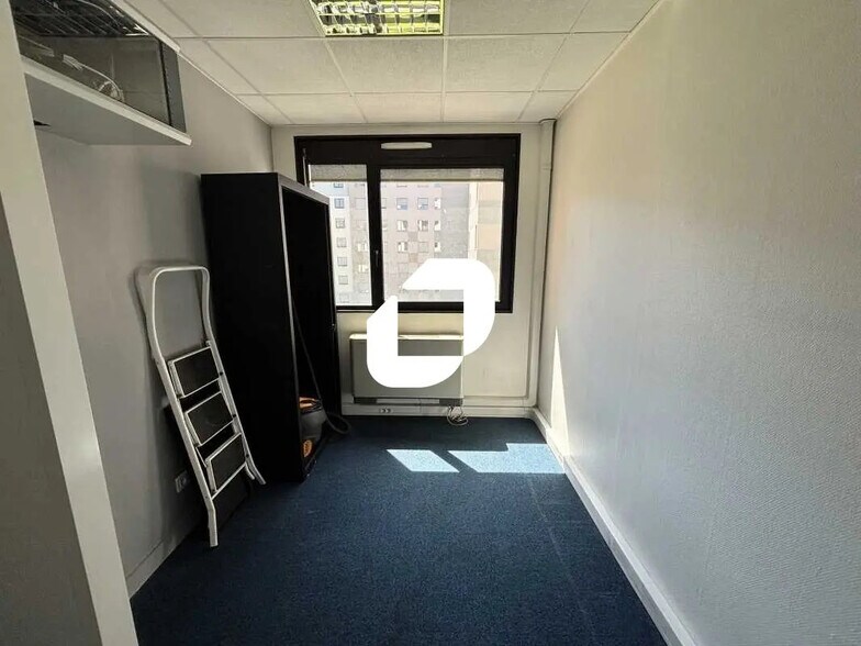 Bureau dans Lyon à louer - Photo de l’immeuble – Image 2 sur 11