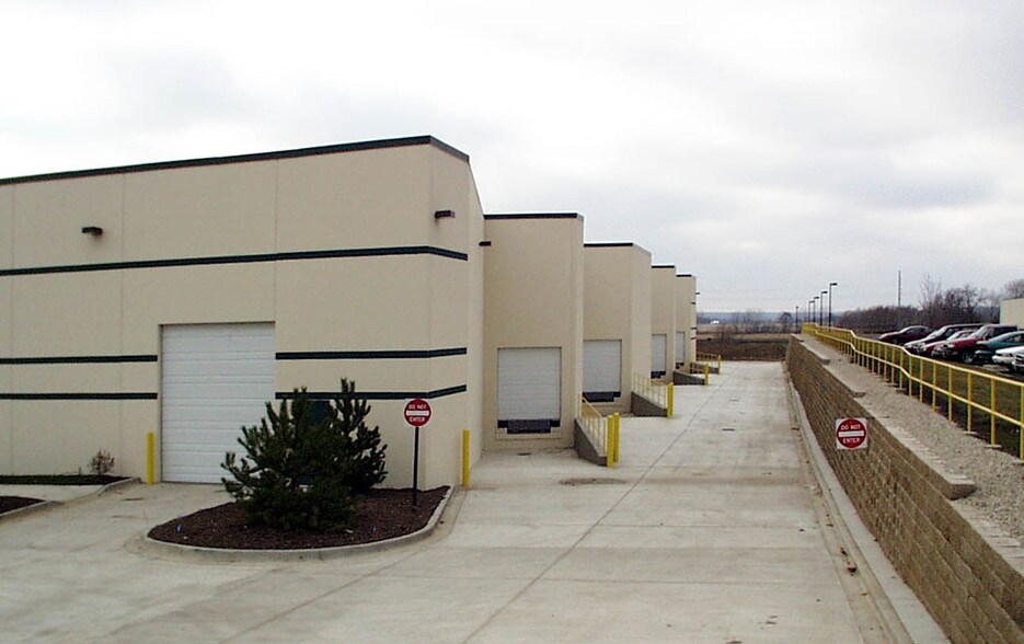 5100 Prime Pky, Mchenry, IL à louer - Photo de l’immeuble – Image 2 sur 5