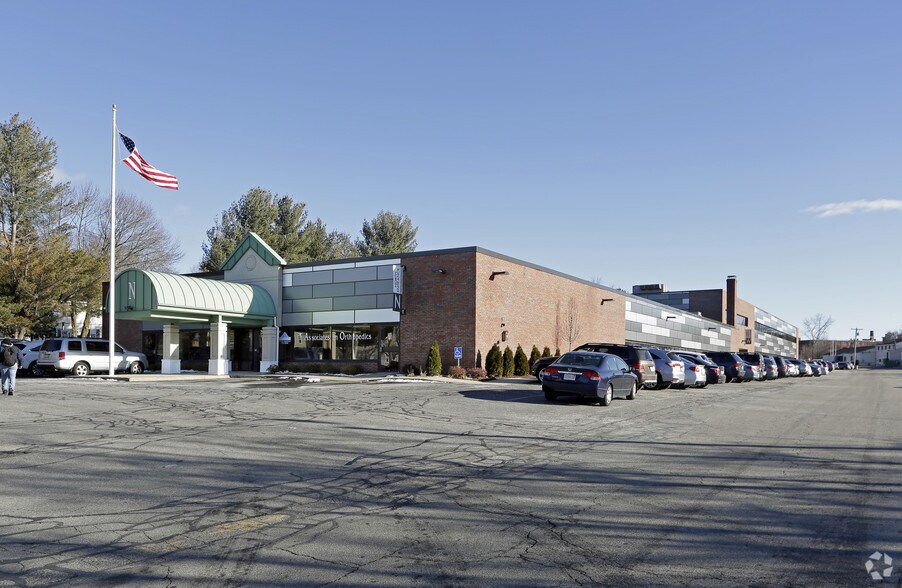 231 Sutton St, North Andover, MA à vendre - Photo principale – Image 1 sur 20