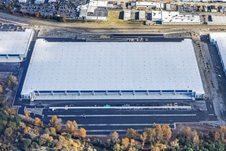 5802 S Burlington Way, Tacoma, WA à louer Photo de l’immeuble– Image 1 sur 1