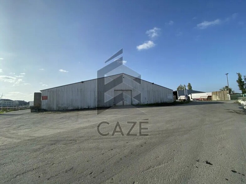 Local d’activités dans Bassens à louer - Photo de l’immeuble – Image 1 sur 1