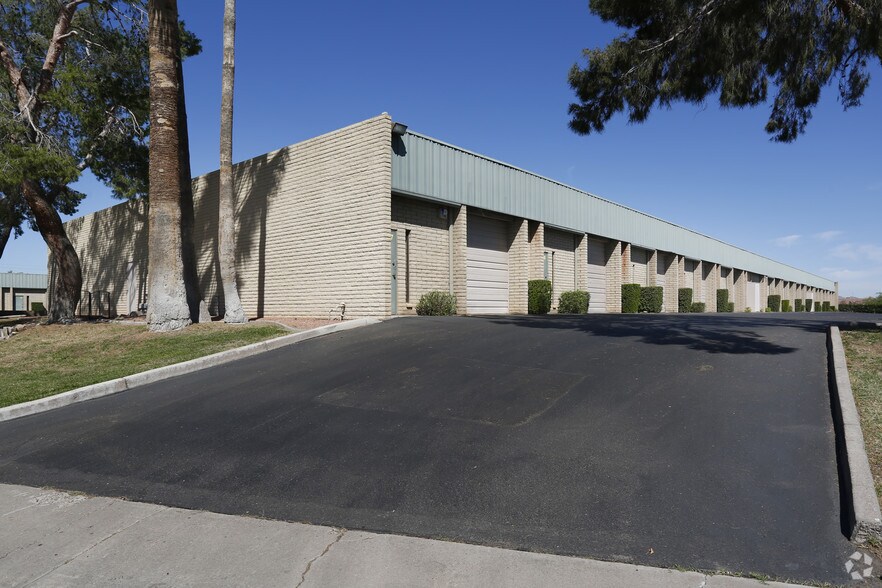2420 W 1st St, Tempe, AZ à louer - Photo de l’immeuble – Image 2 sur 5