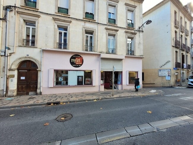 Plus de détails pour Local commercial à vendre