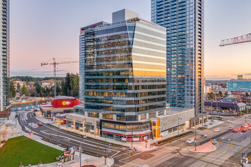 9850 King George Blvd, Surrey, BC à louer - Photo de l’immeuble – Image 2 sur 11