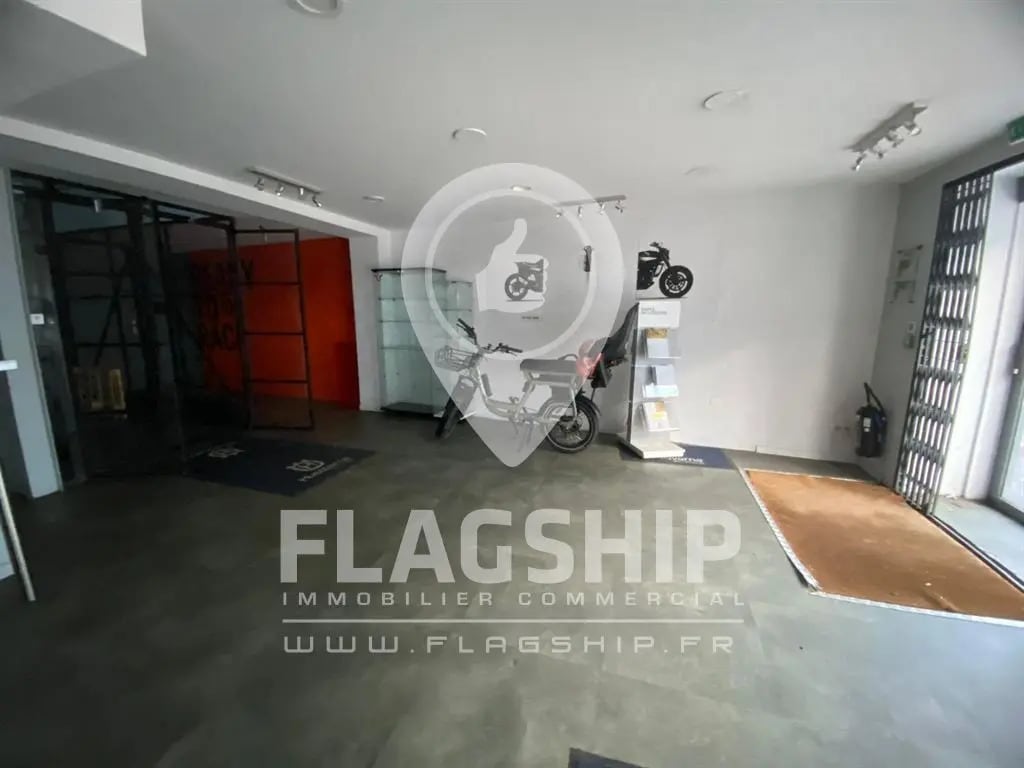 Local commercial dans Paris à louer Photo intérieure– Image 1 sur 8