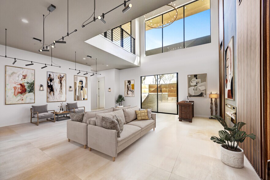 6525 E Cave Creek Rd, Cave Creek, AZ à vendre - Photo de l’immeuble – Image 1 sur 30