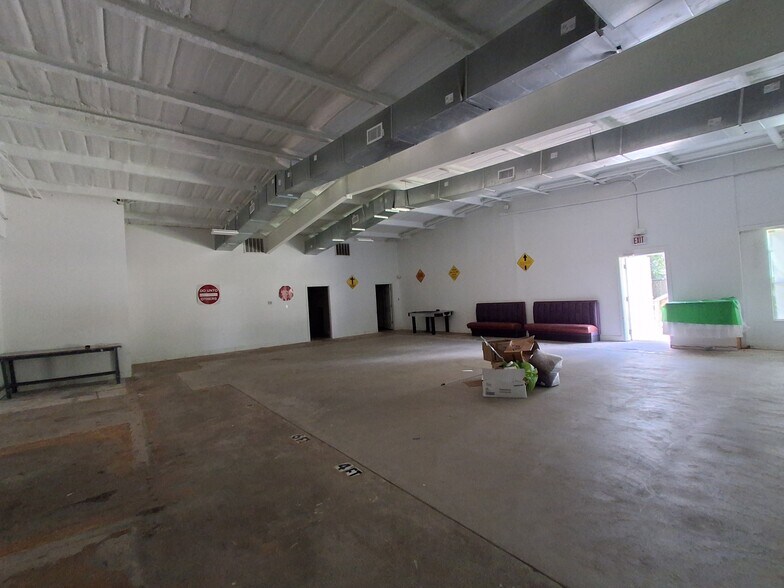 7040 State Highway 75 S, Huntsville, TX à vendre - Photo de l’immeuble – Image 2 sur 8
