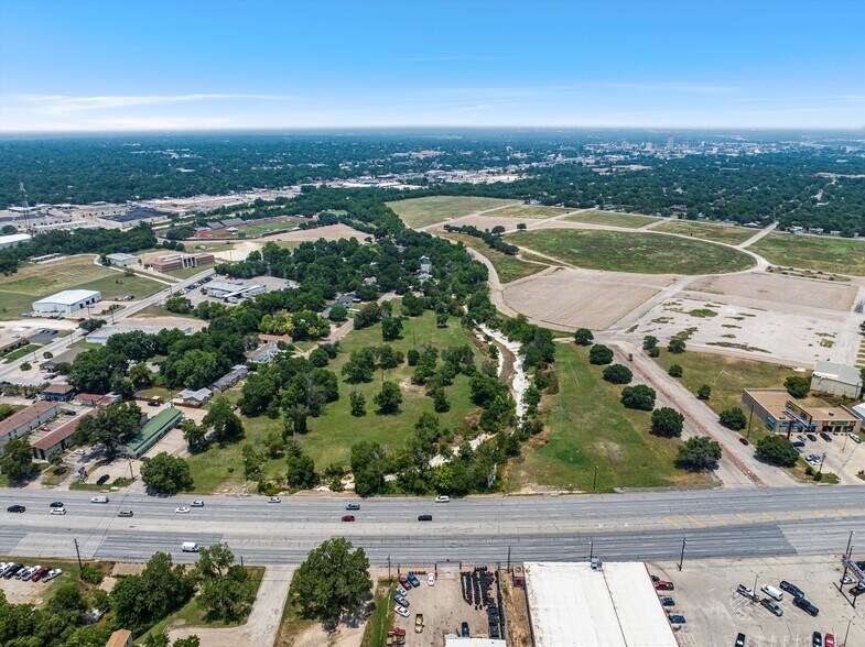 910 S Valley Mills Dr, Waco, TX à vendre - Aérien – Image 2 sur 9