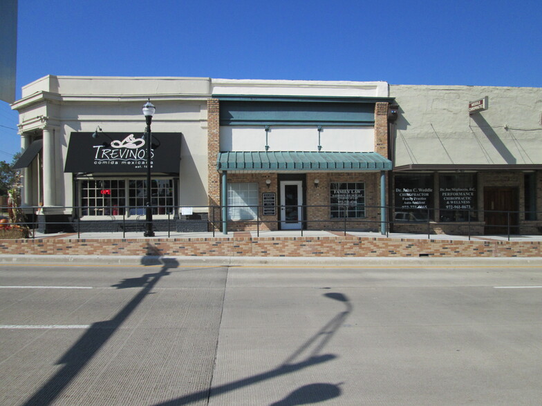 103 N Goliad, Rockwall, TX à louer - Photo de l’immeuble – Image 3 sur 8