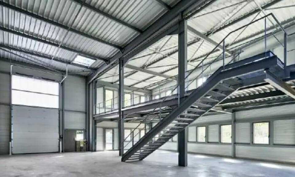 Local d'activités dans Saint-Genis-Laval à vendre - Photo intérieure – Image 3 sur 15