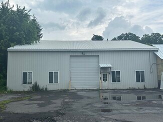 Plus de détails pour 104 Cleveland St, Liverpool, NY - Industriel/Logistique à vendre