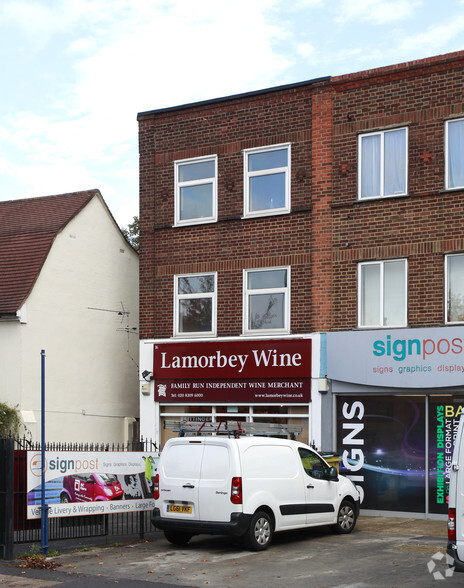 16 Halfway St, Sidcup à louer - Photo de l’immeuble – Image 2 sur 2