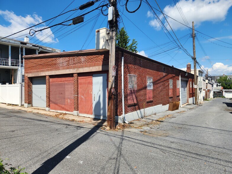 1439 Monroe st, Allentown, PA à vendre - Photo principale – Image 1 sur 1