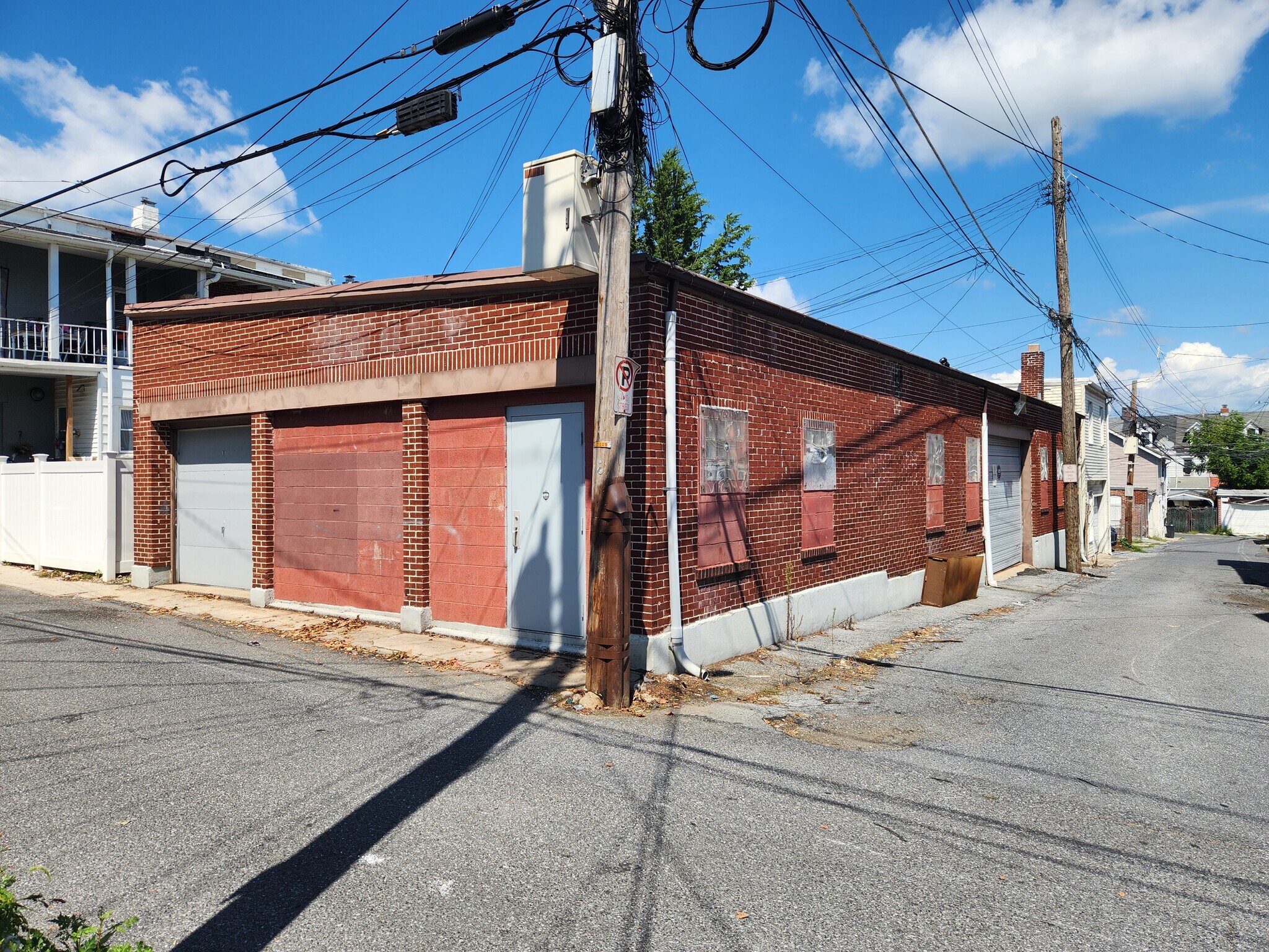 1439 Monroe st, Allentown, PA à vendre Photo principale– Image 1 sur 2