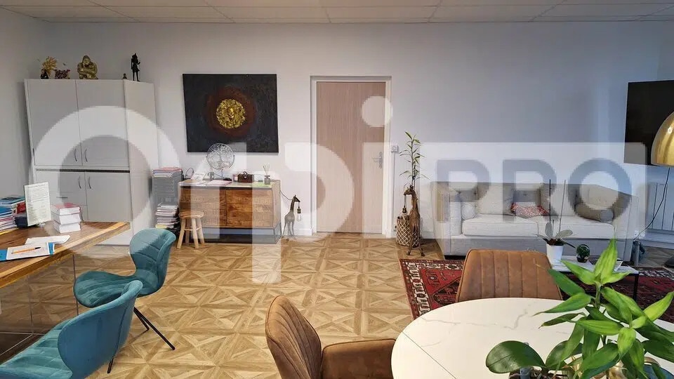 Bureau dans Saint-Nazaire à vendre - Photo de l’immeuble – Image 3 sur 12