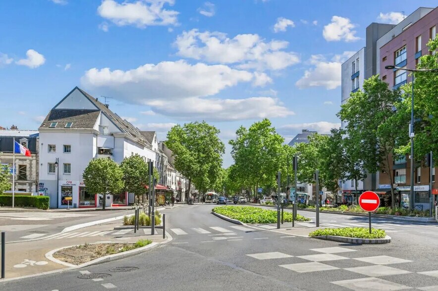 5/7 Boulevard Edgar - Quinet, Colombes à louer - Photo de l’immeuble – Image 3 sur 14