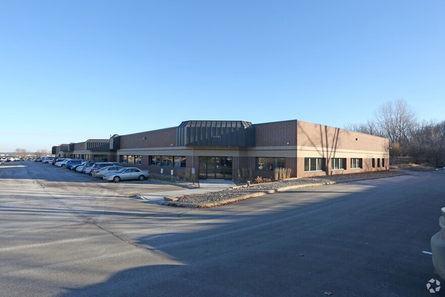 11401-11481 Rupp Dr, Burnsville, MN à louer - Photo de l’immeuble – Image 3 sur 3