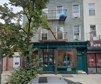 Plus de détails pour 272 Driggs Ave, Brooklyn, NY - Local commercial à louer