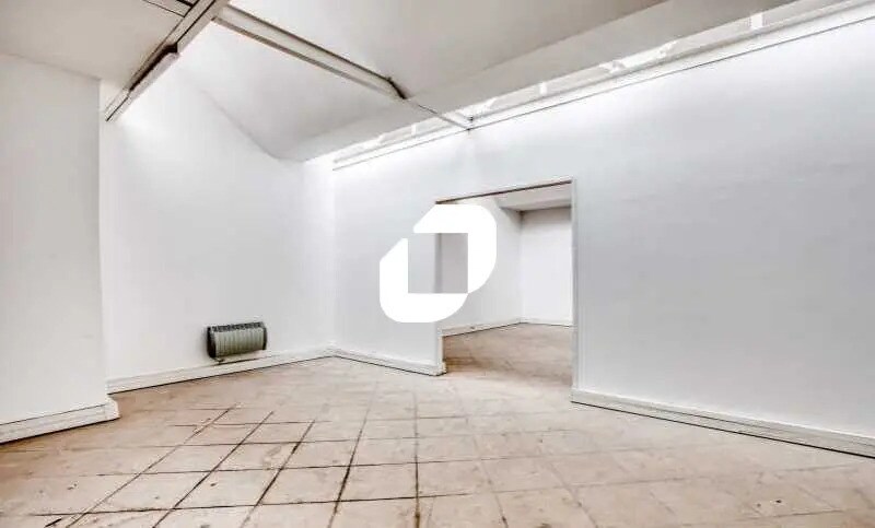 Bureau dans Montreuil à louer - Photo de l’immeuble – Image 3 sur 11