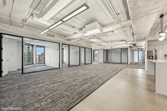 455 N Cityfront Plaza Dr, Chicago, IL à louer Photo intérieure– Image 1 sur 11