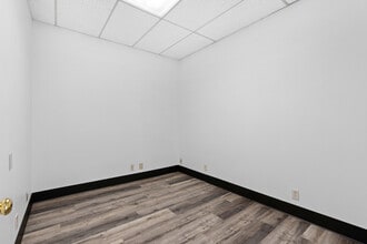 2800 NE Loop 410, San Antonio, TX à louer Photo de l’immeuble– Image 2 sur 10