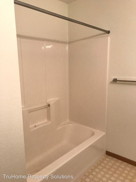 341 N 5th St, Pembina, ND à vendre - Photo de l’immeuble – Image 3 sur 16