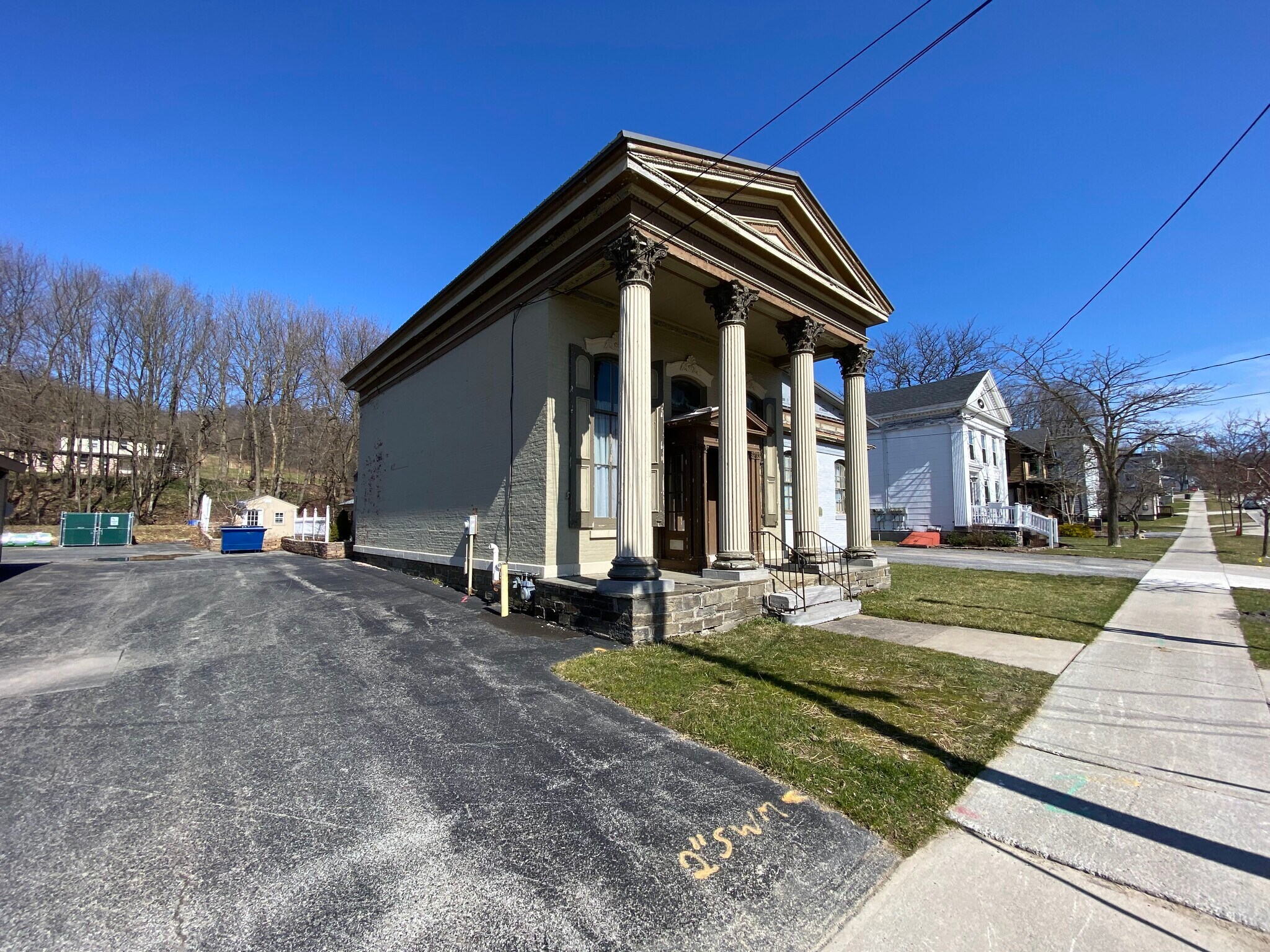75 E Main St, Morrisville, NY à vendre Photo de l’immeuble– Image 1 sur 26