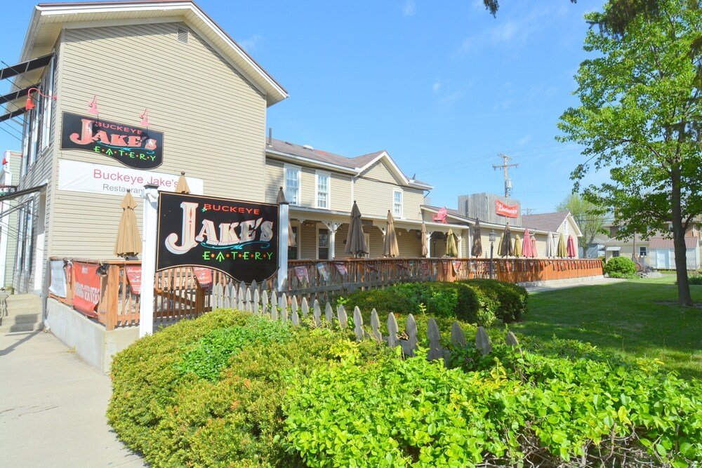 13 E Dayton St, West Alexandria, OH à vendre Photo principale– Image 1 sur 26