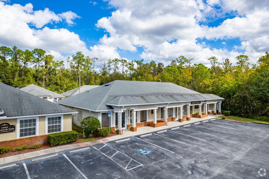 12015 Whitmarsh Ln, Tampa, FL à louer - Photo de l’immeuble – Image 3 sur 7