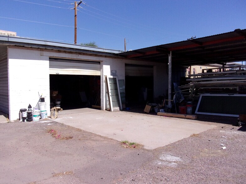 2920 38th st, Phoenix, AZ à vendre - Photo de l’immeuble – Image 3 sur 6