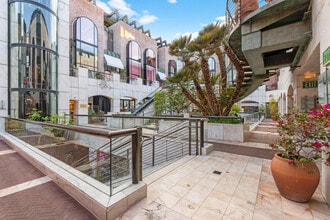 413-445 N Rodeo Dr, Beverly Hills, CA à louer Photo intérieure– Image 1 sur 21