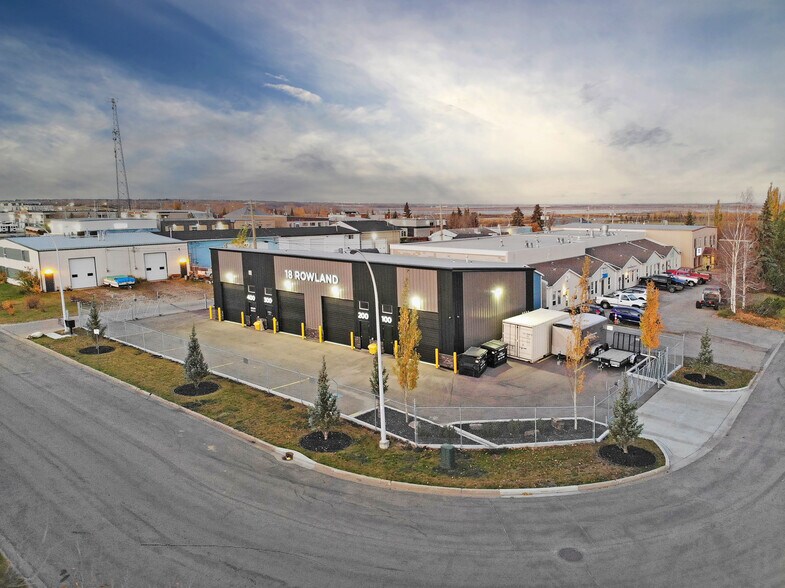 18 Rowland Cres, St. Albert, AB à louer - Photo principale – Image 1 sur 1