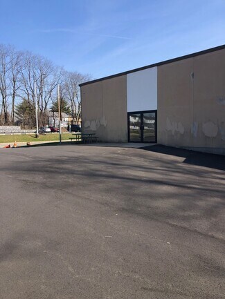 Plus de détails pour 1 Scobie Dr, Newburgh, NY - Bureau à louer