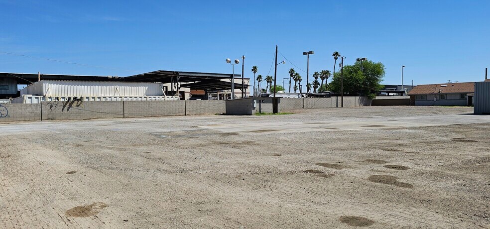2929 Ringe Ln, Las Vegas, NV à louer - Photo de l’immeuble – Image 2 sur 5