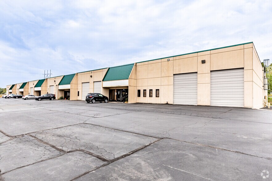 600-638 NW Platte Valley Dr, Riverside, MO à louer - Photo principale – Image 1 sur 4