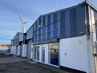 Plus de détails pour 5-6 Newcombe Rd, Lowestoft - Local d'activités à louer