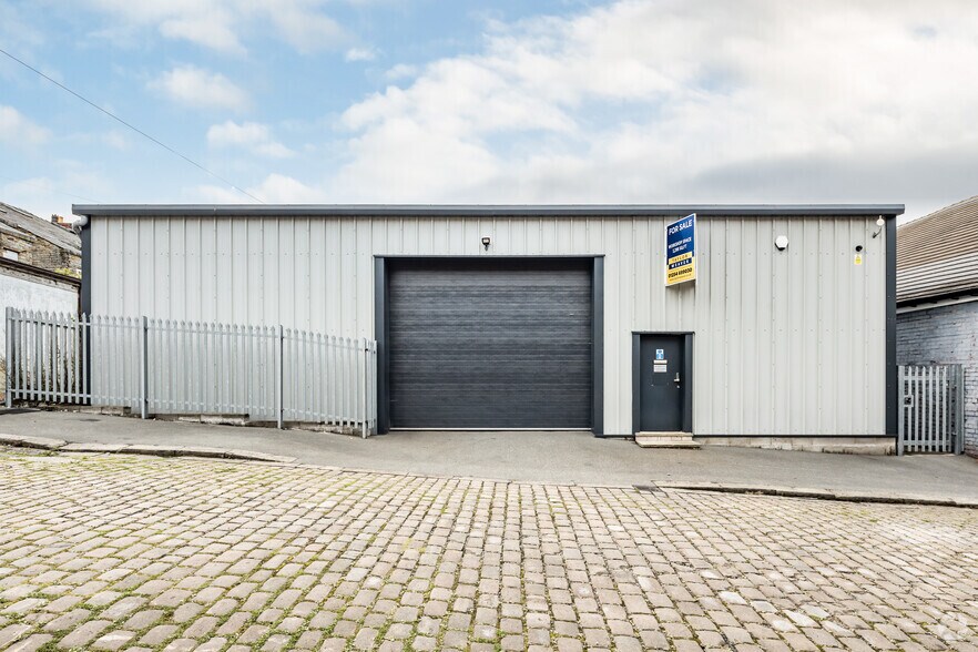 Albion St, Accrington à louer - Photo de l’immeuble – Image 2 sur 2