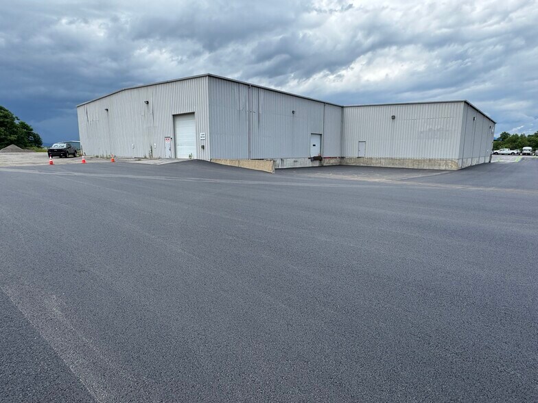 16121 Business Pky, Hagerstown, MD à louer - Photo de l’immeuble – Image 3 sur 17