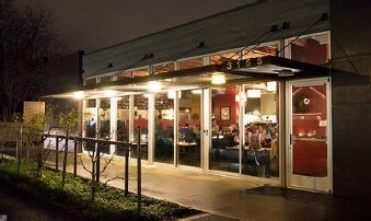 2626 E Burnside St, Portland, OR à vendre - Photo de l’immeuble – Image 3 sur 16