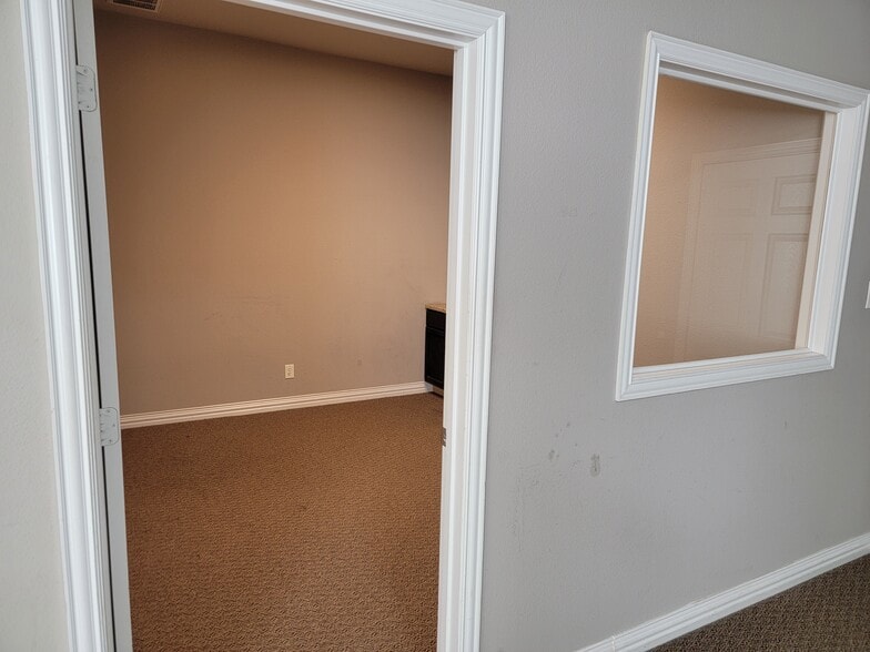 4508 Legacy Dr, Plano, TX à louer - Photo intérieure – Image 3 sur 22