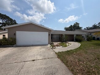 Plus de détails pour 35 Harbor Woods Cir, Safety Harbor, FL - Spécialisé à vendre