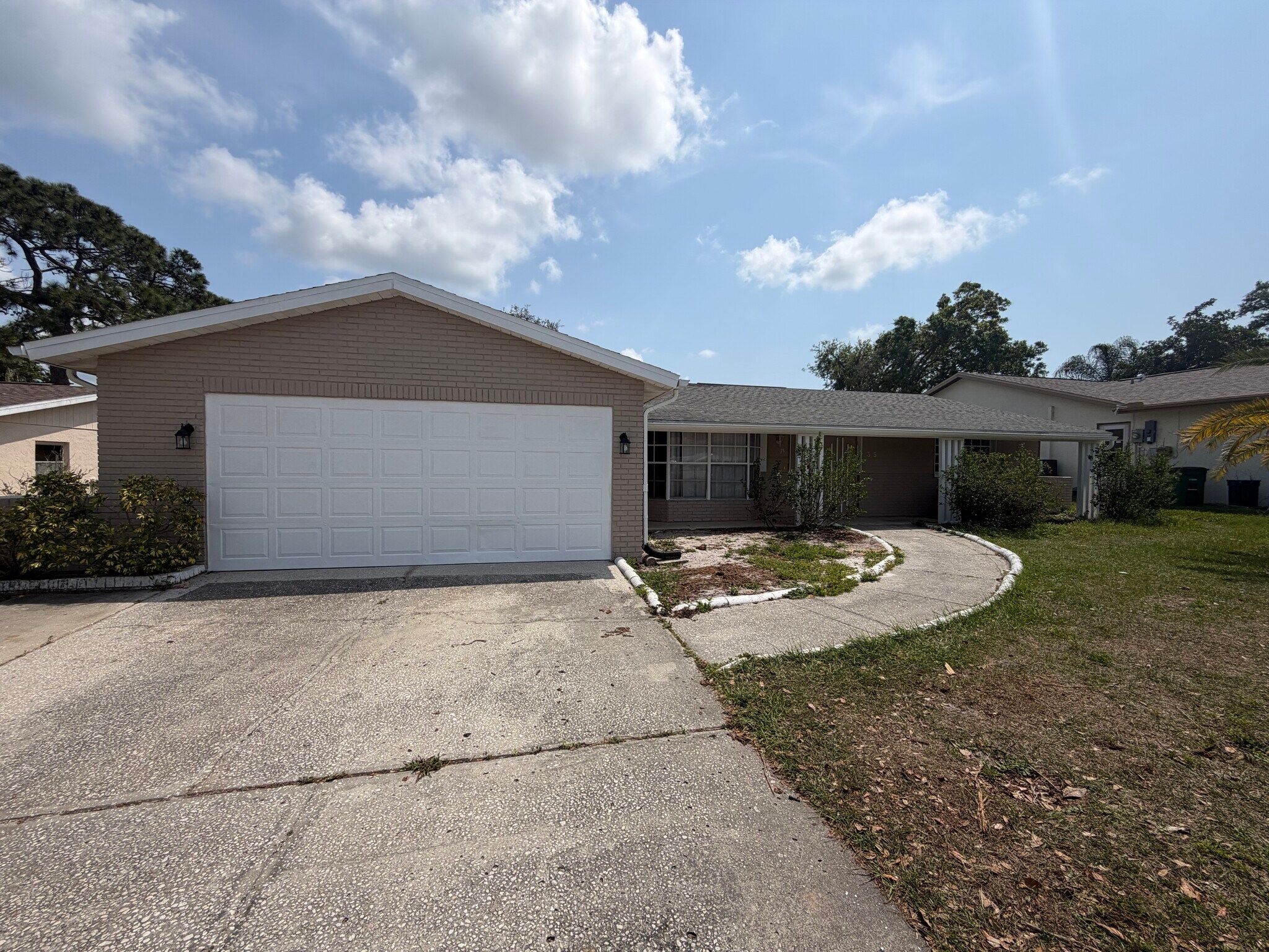 35 Harbor Woods Cir, Safety Harbor, FL à vendre Photo de l’immeuble– Image 1 sur 40