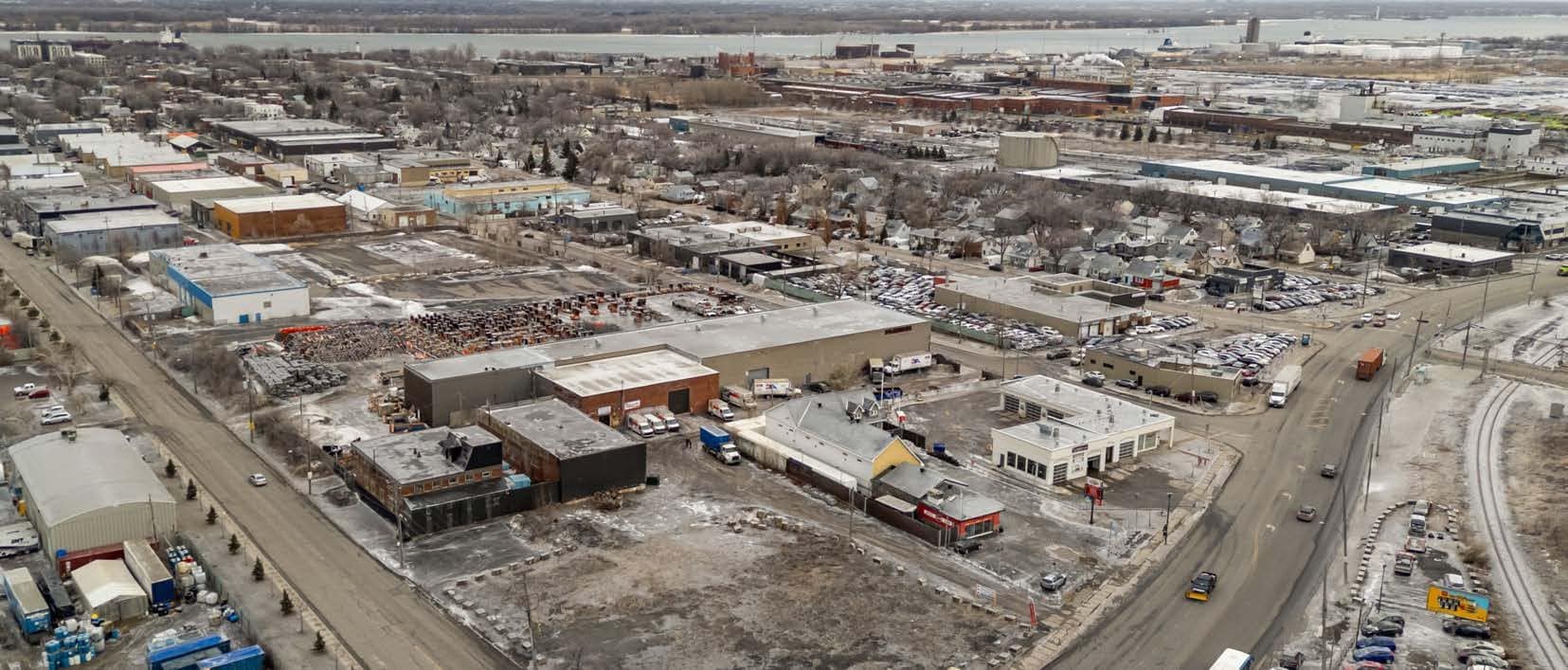 505 Av Laurendeau, Montréal-Est, QC à louer Photo principale– Image 1 sur 4